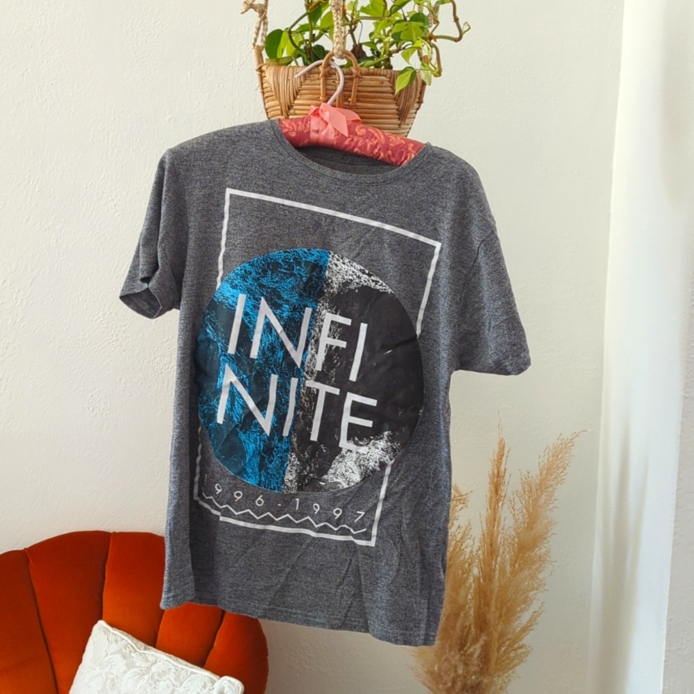 "Infinite" gray graphic t shirt